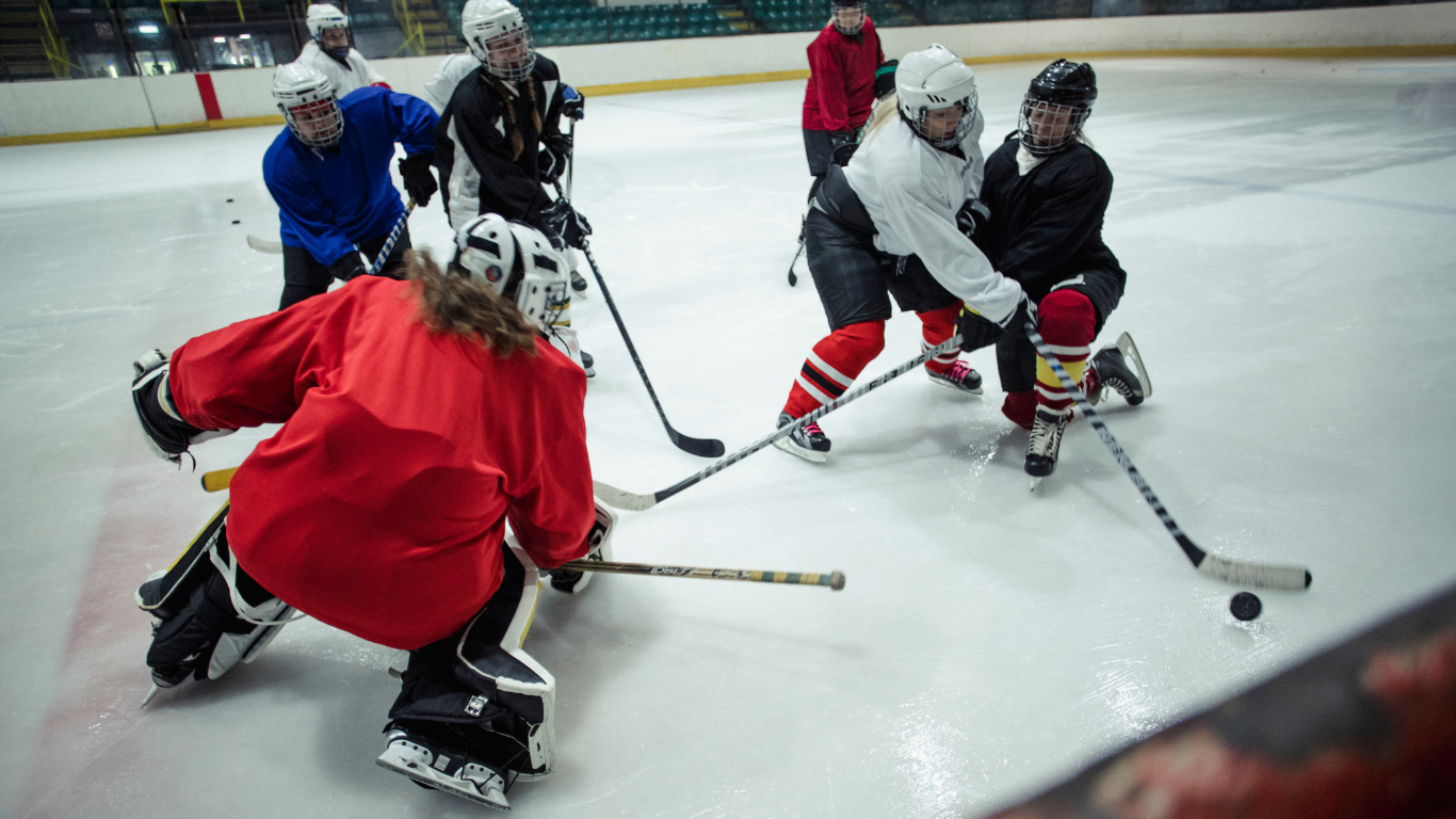 How to Play Defense in Ice Hockey: Tips and Strategies